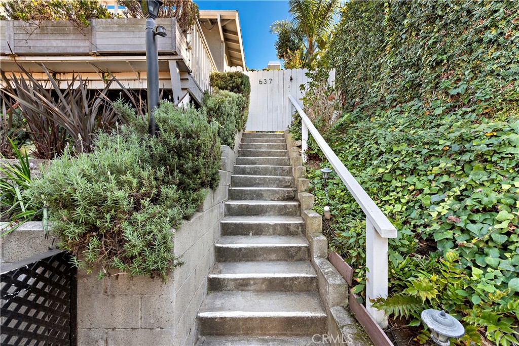 637 Saint Anns Drive
