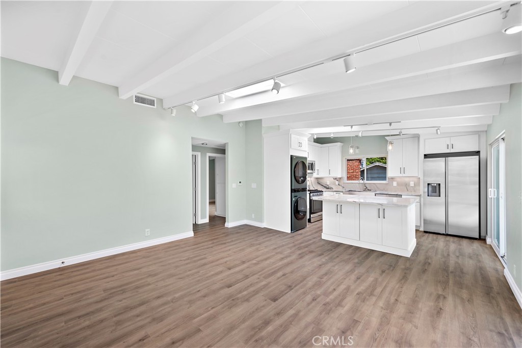 1435 Bluebird Canyon Drive