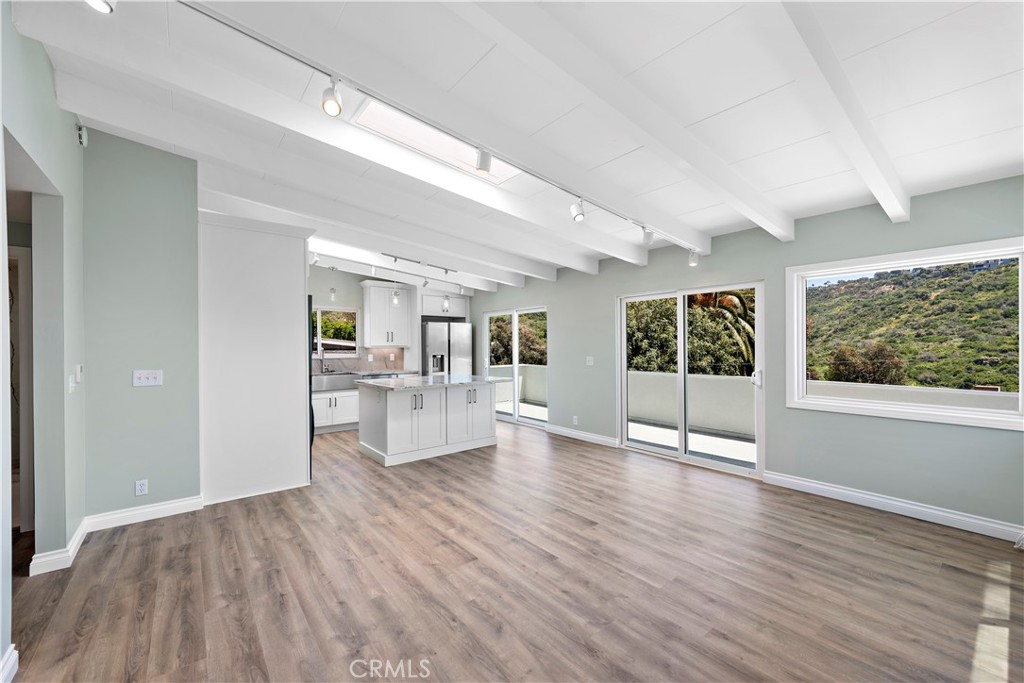 1435 Bluebird Canyon Drive