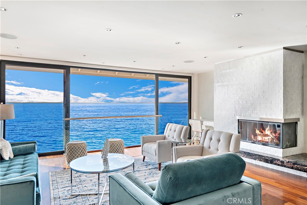 102 Blue Lagoon