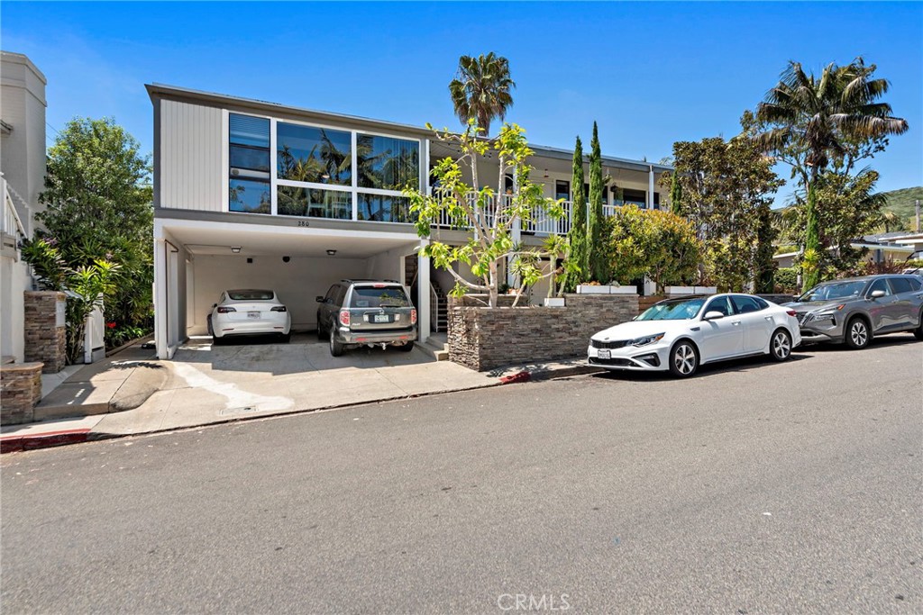 280 Aster Street 2