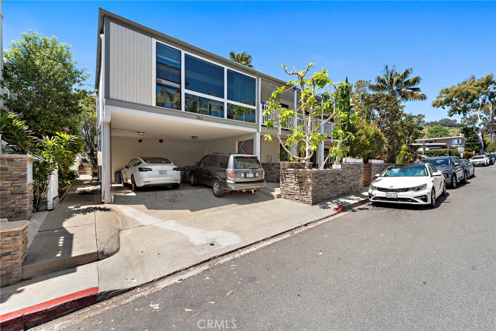 280 Aster Street 2