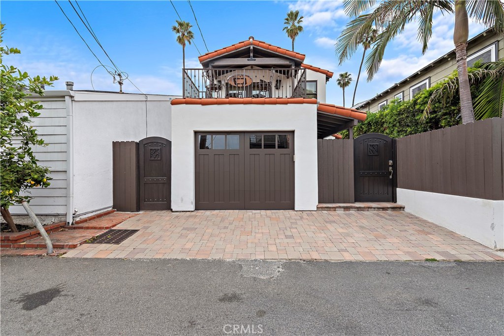 1155 Catalina