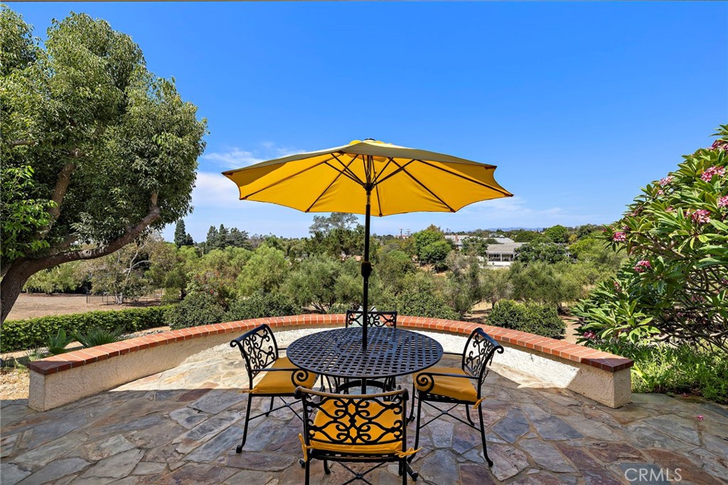 647 tumble creek Lane
