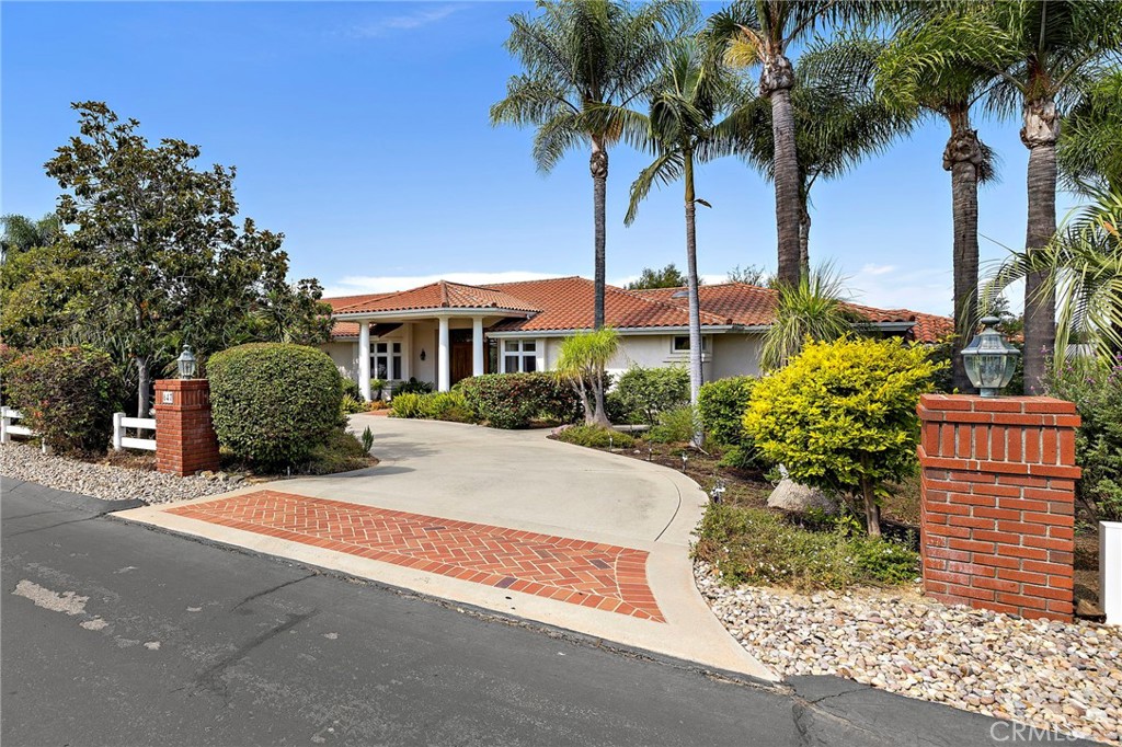 647 tumble creek Lane