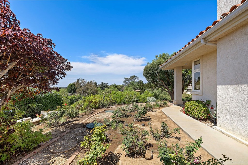 647 tumble creek Lane