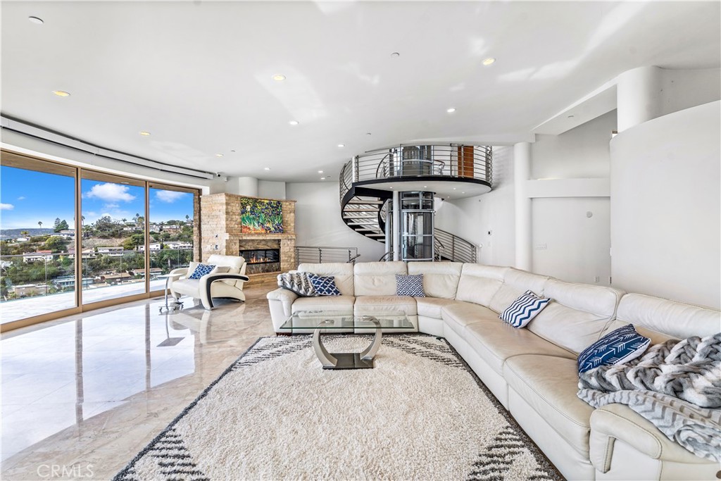 1005 Madison Place