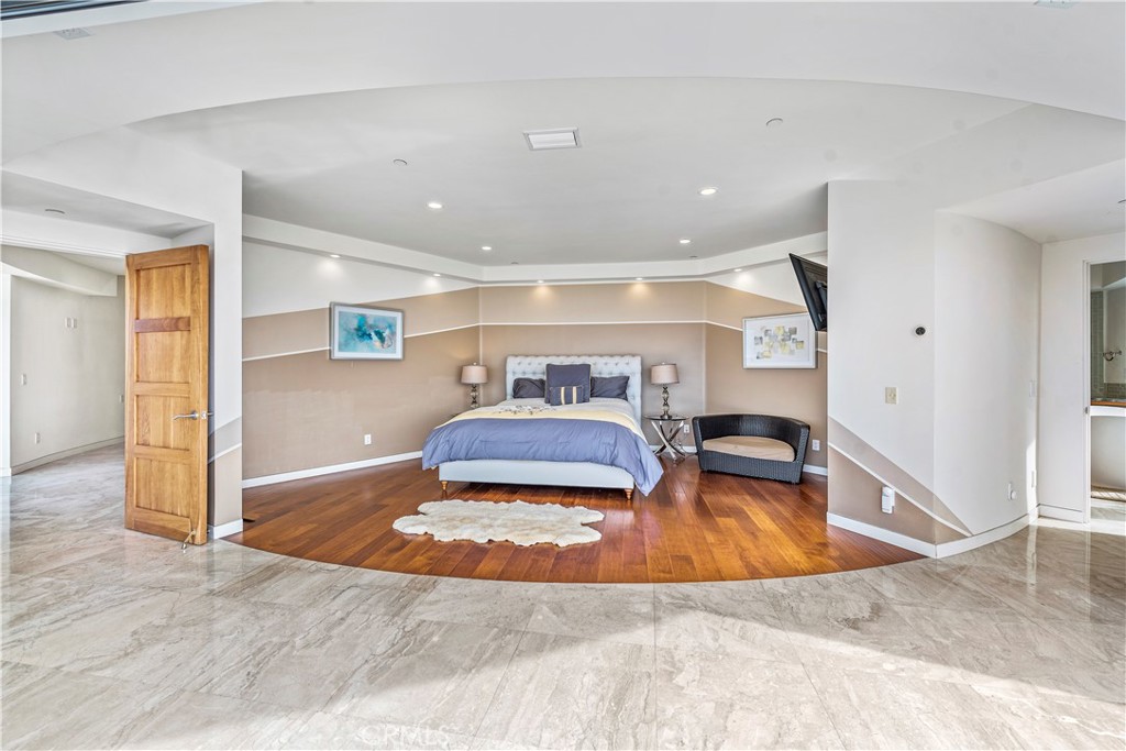1005 Madison Place