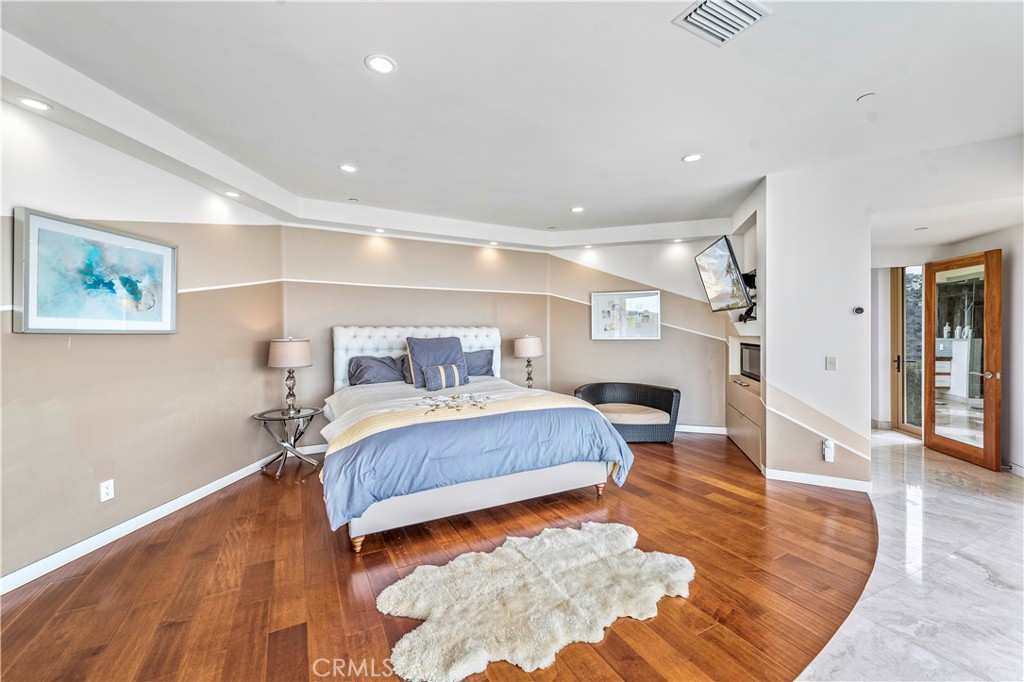 1005 Madison Place