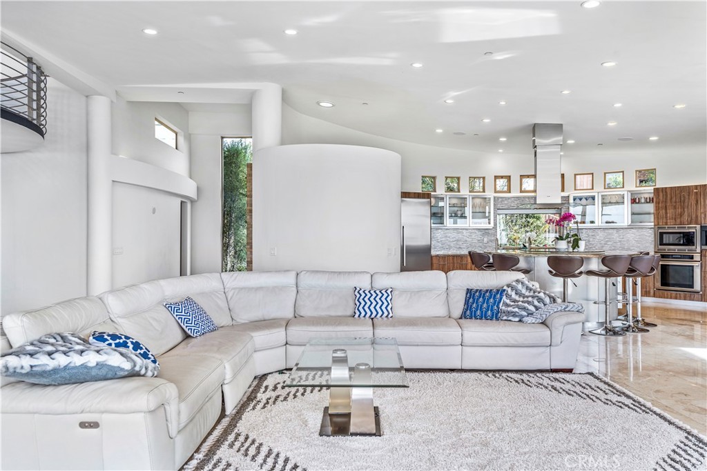 1005 Madison Place