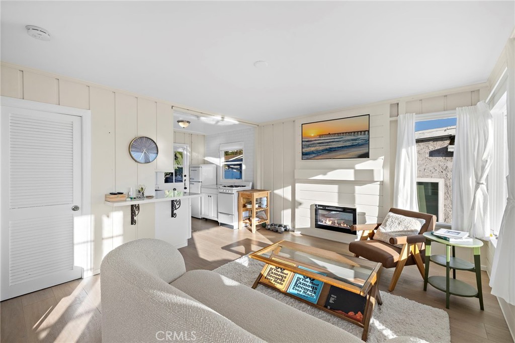 2746 S Coast