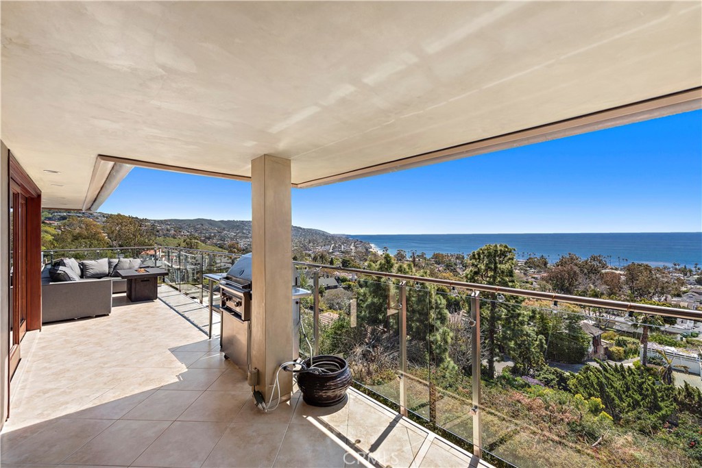 612 Allview Place