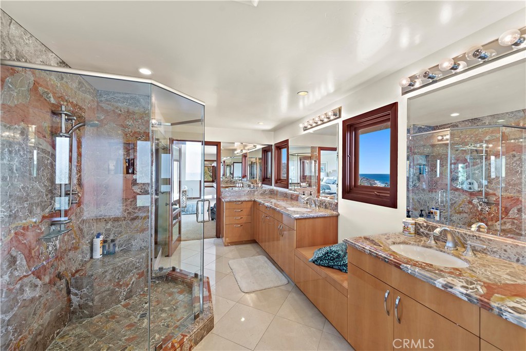 612 Allview Place