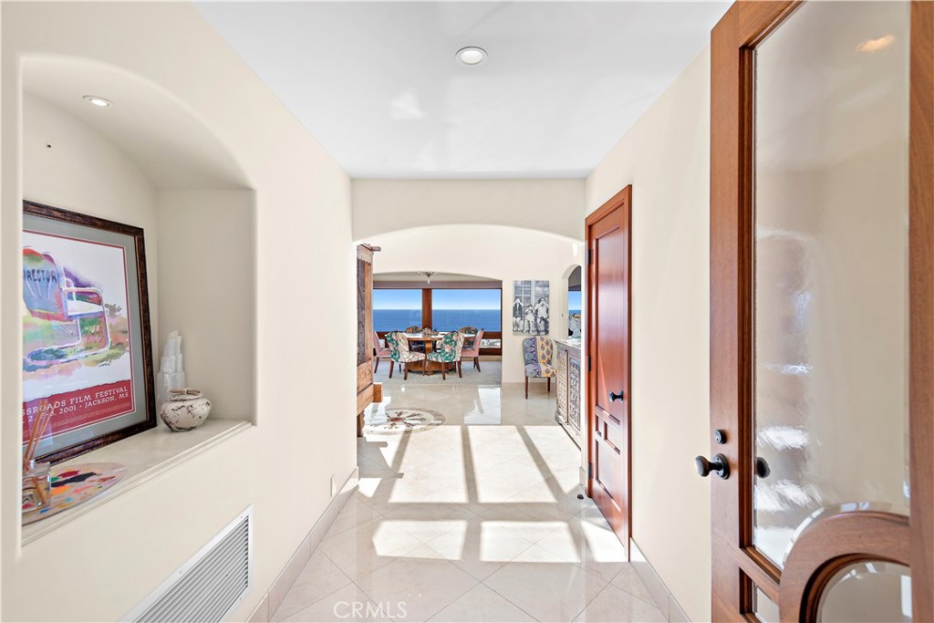 612 Allview Place