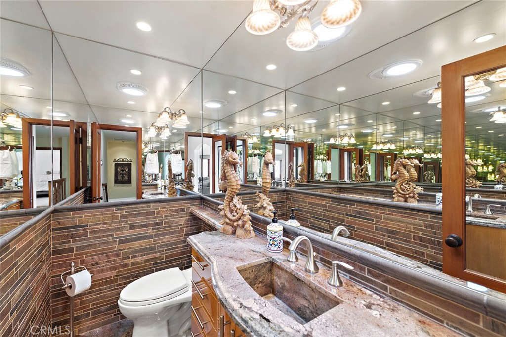 612 Allview Place