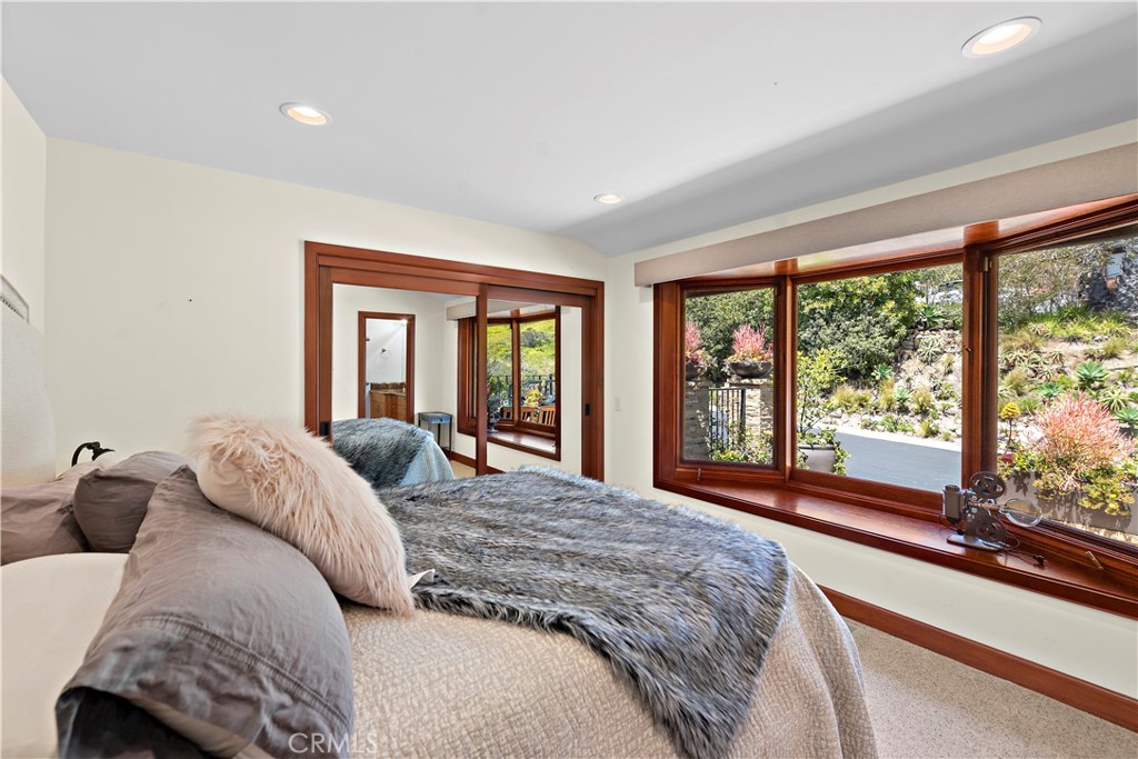 612 Allview Place