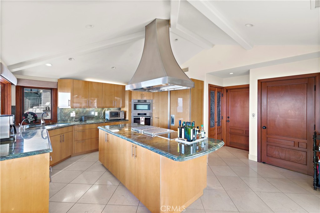 612 Allview Place