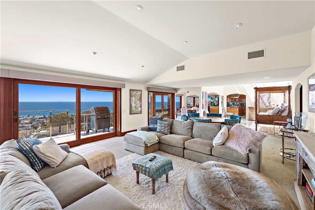 612 Allview Place
