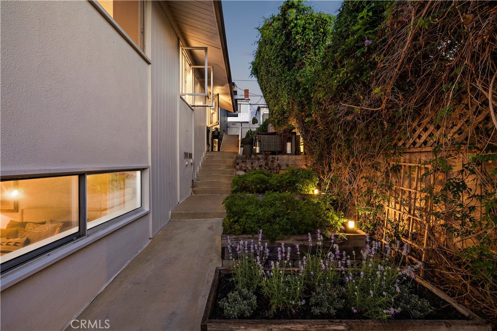 259 Beverly