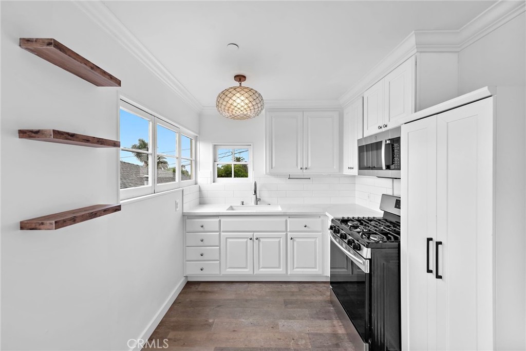 31907 Crestwood Place