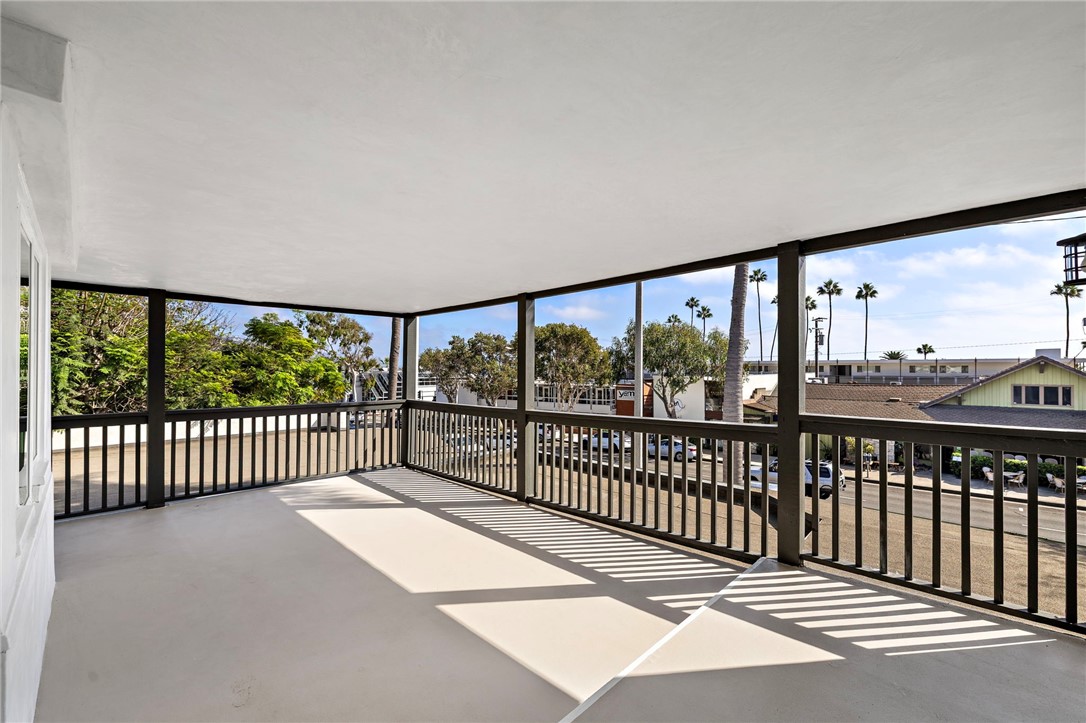 334 N Coast Hwy A