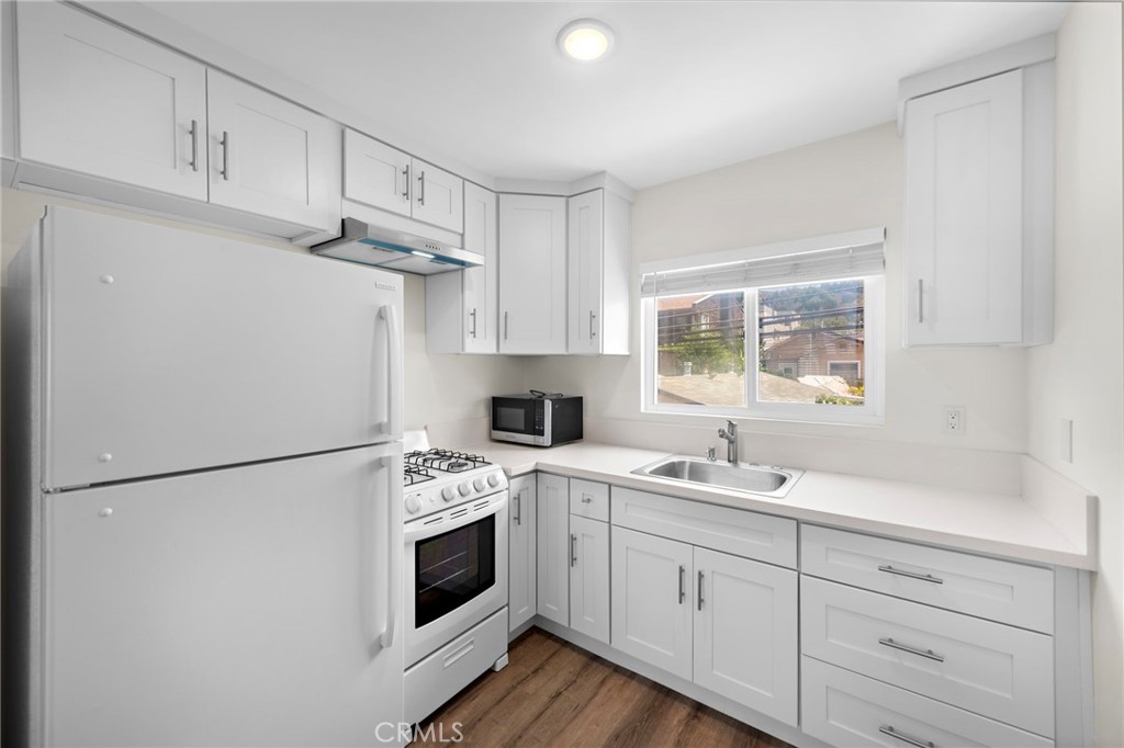 326 N Coast F