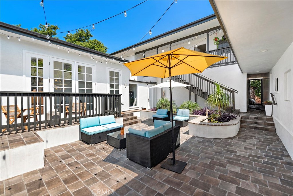 326 N Coast F