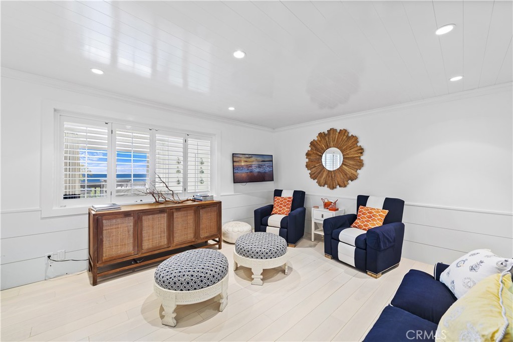 2175 S Coast 13