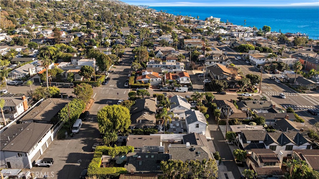 1055 Catalina