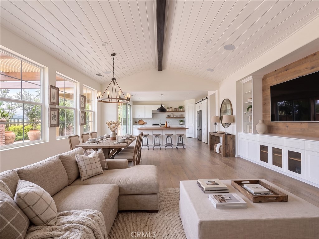 31 Garcilla Drive