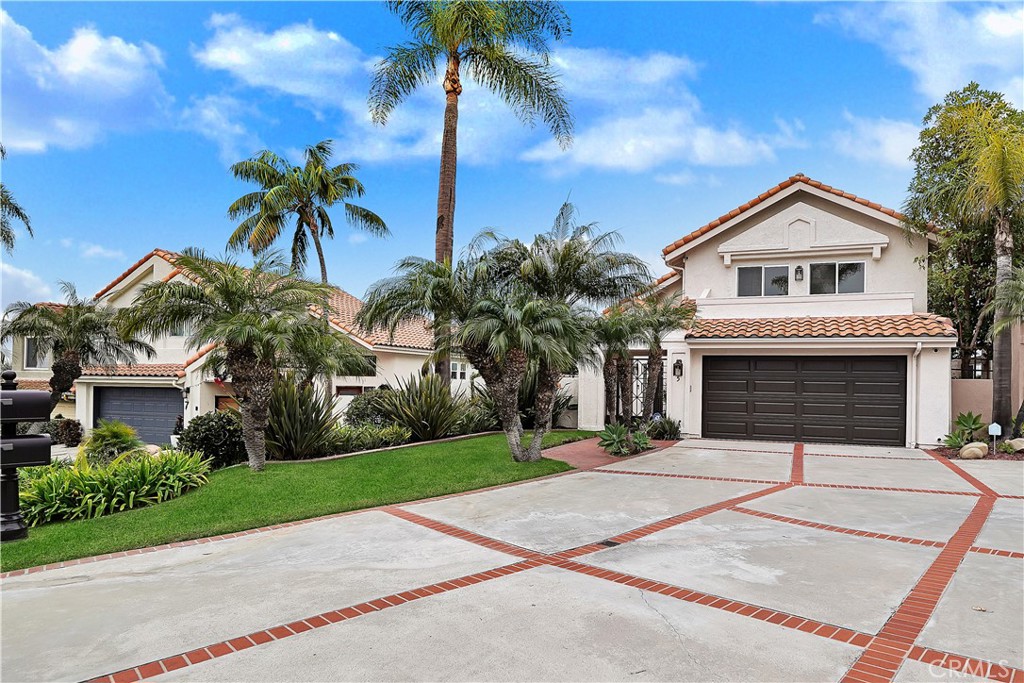 5 Regatta Way