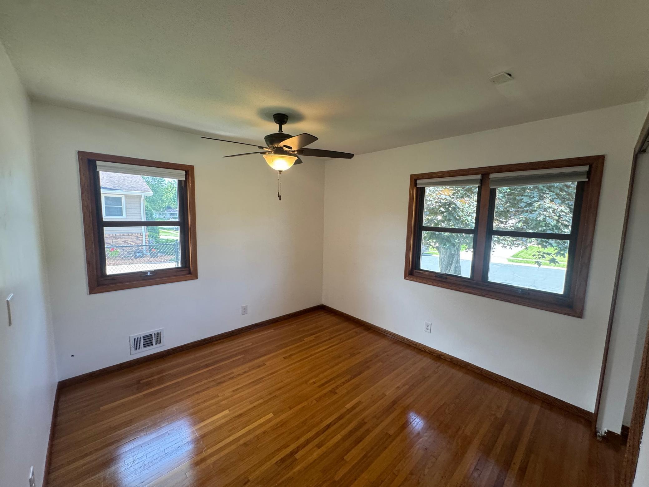 9913 Little Road