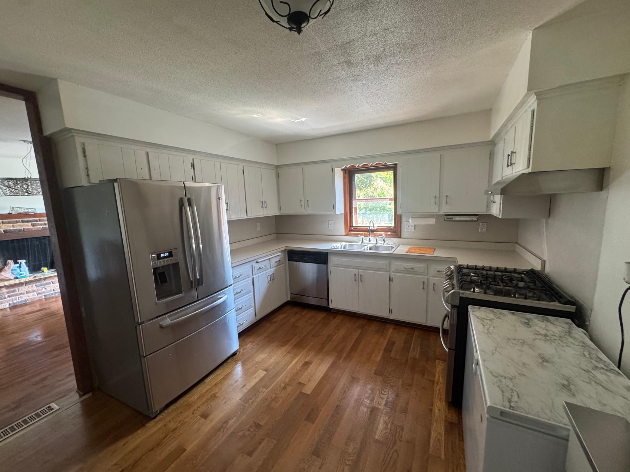 9913 Little Road
