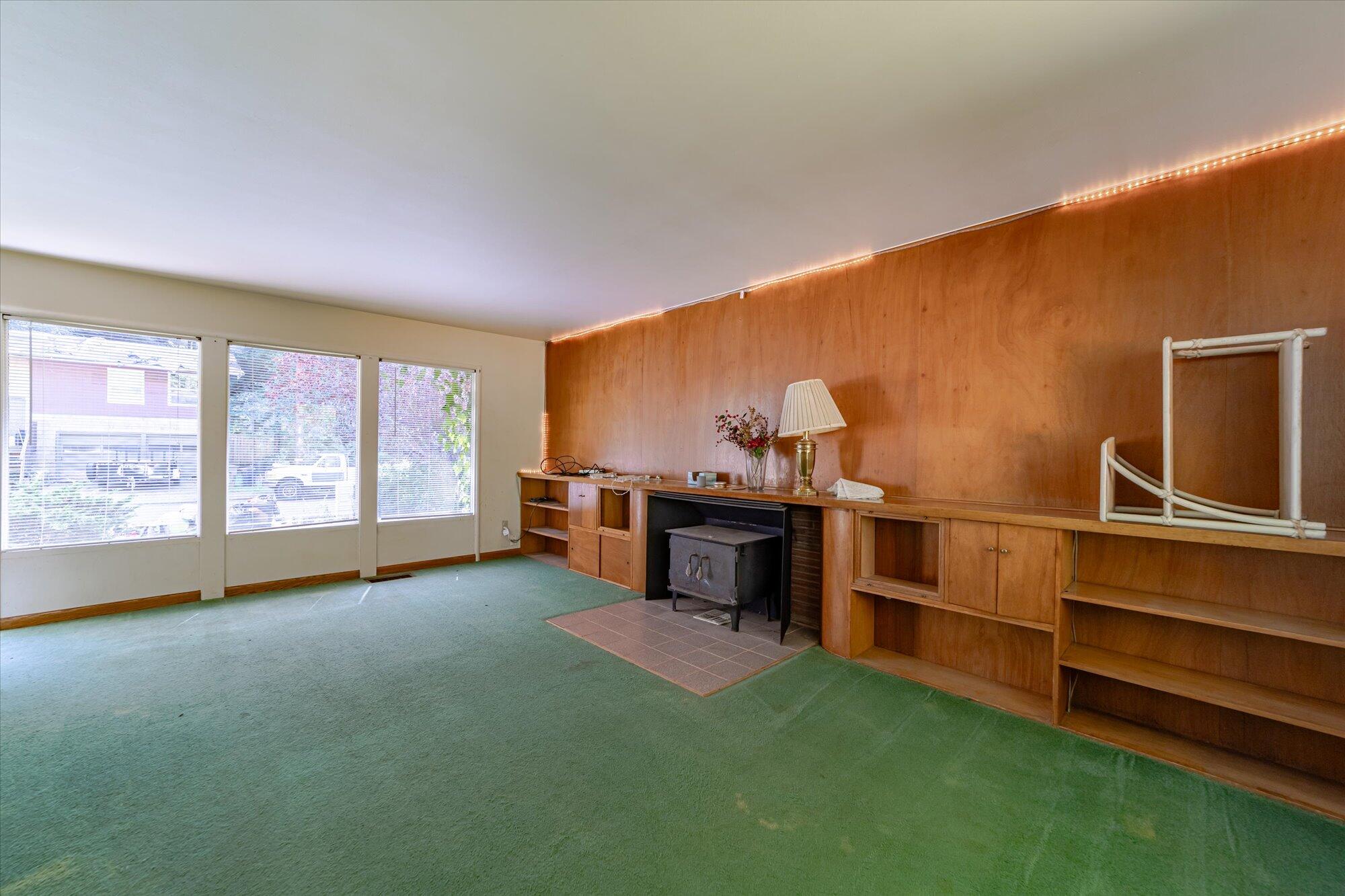 1636 Beverly Drive