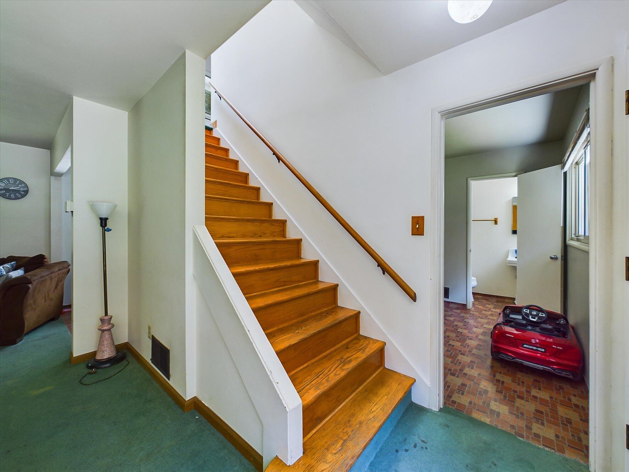 1636 Beverly Drive