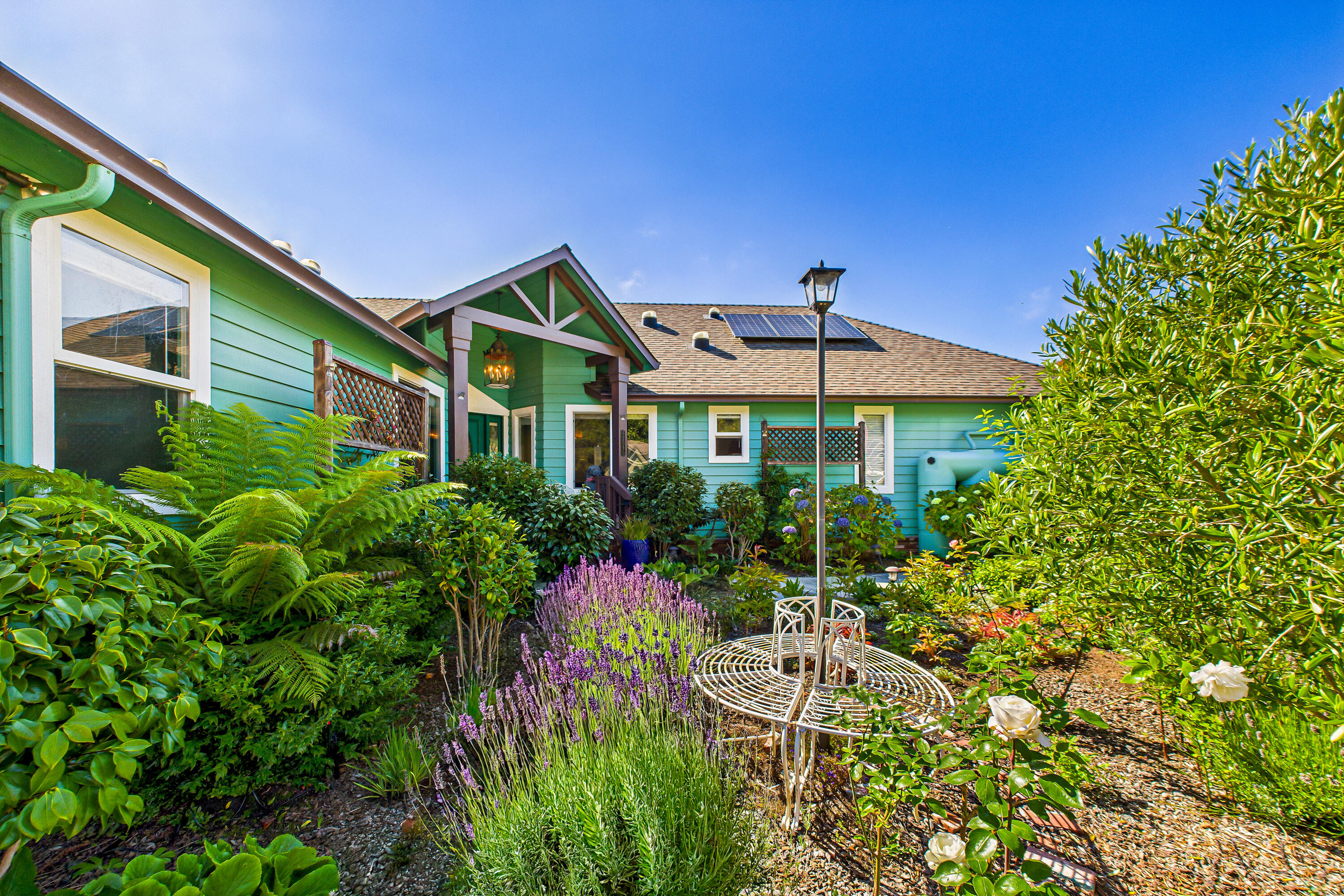 2090 Crystal Way, McKinleyville
