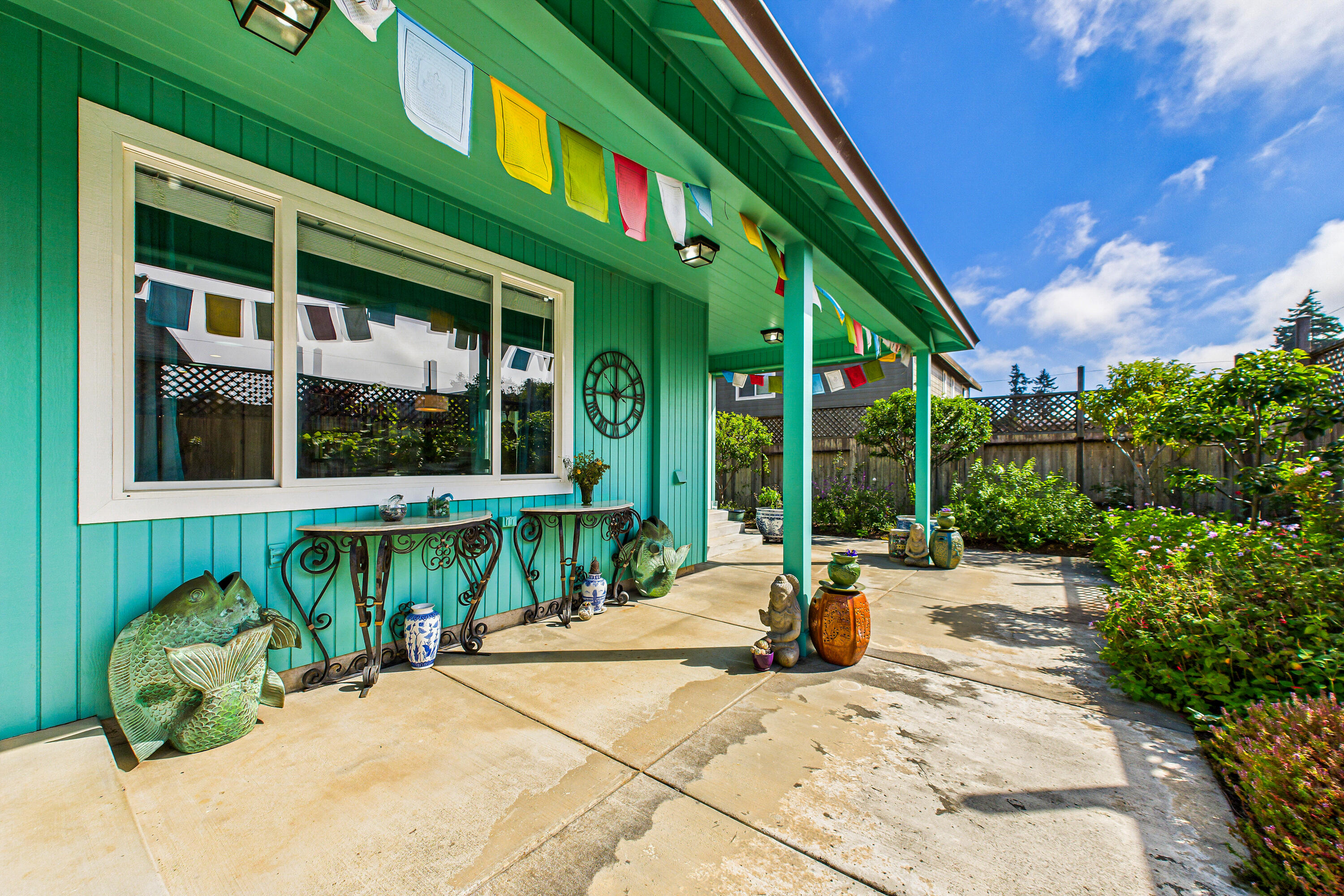 2090 Crystal Way, McKinleyville