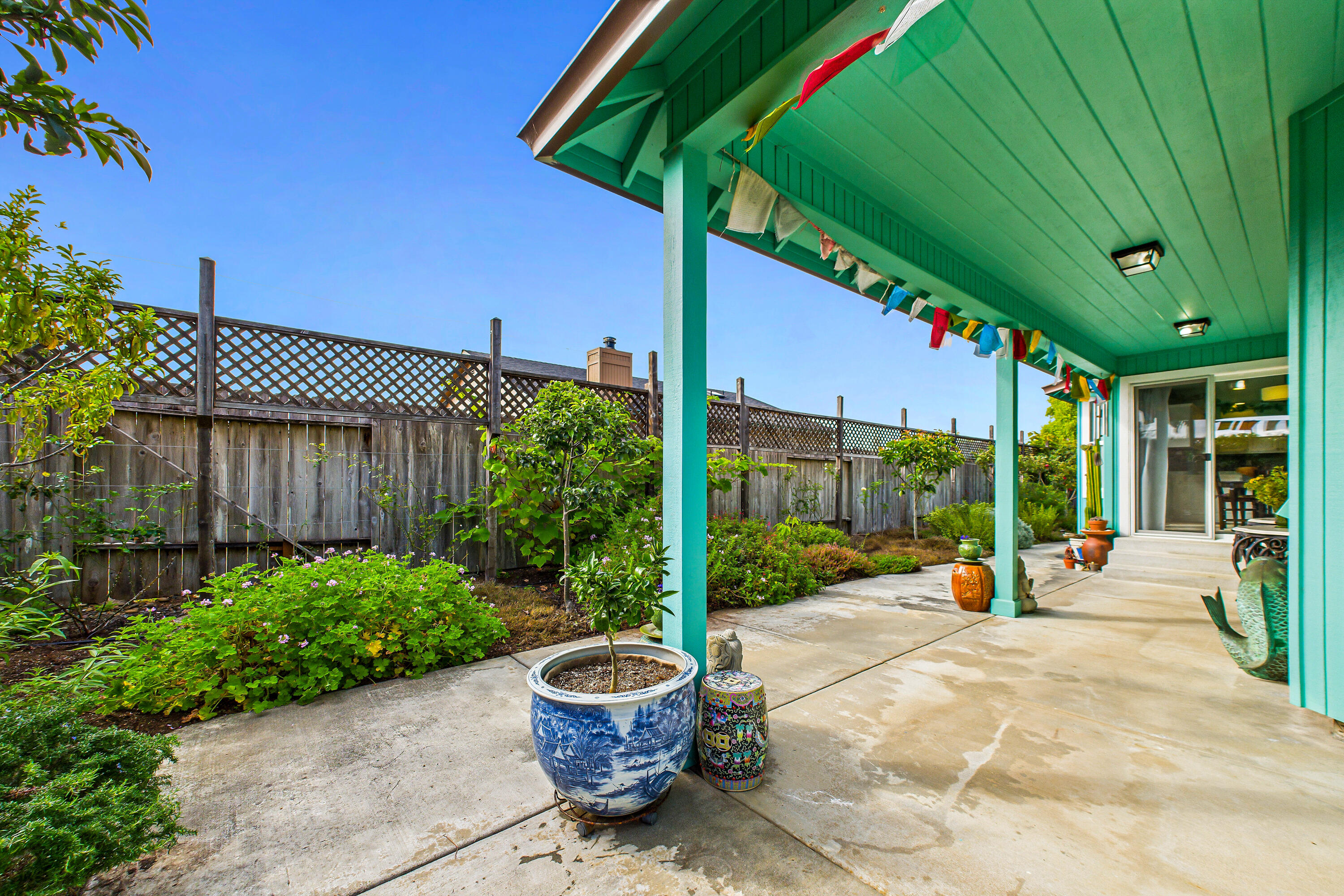 2090 Crystal Way, McKinleyville