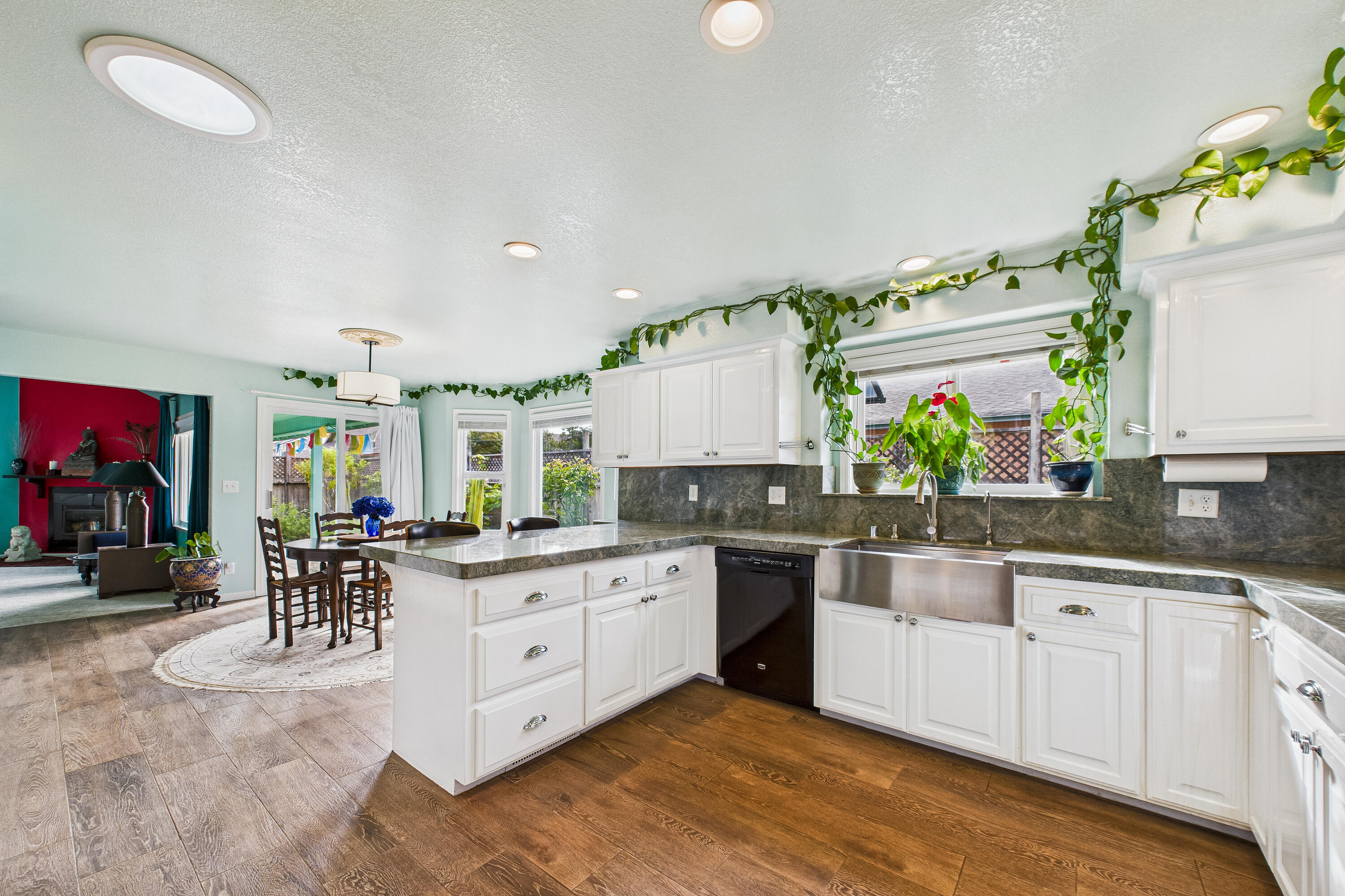 2090 Crystal Way, McKinleyville