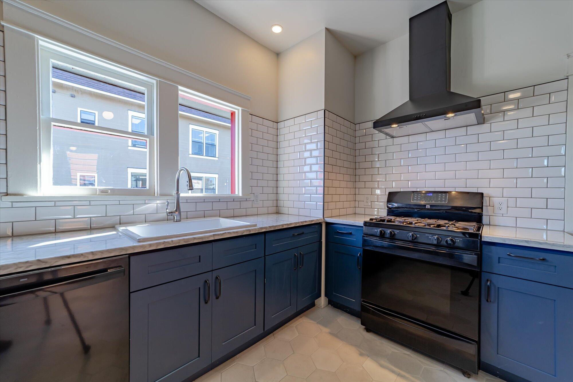 223 W 2nd Street, Eureka