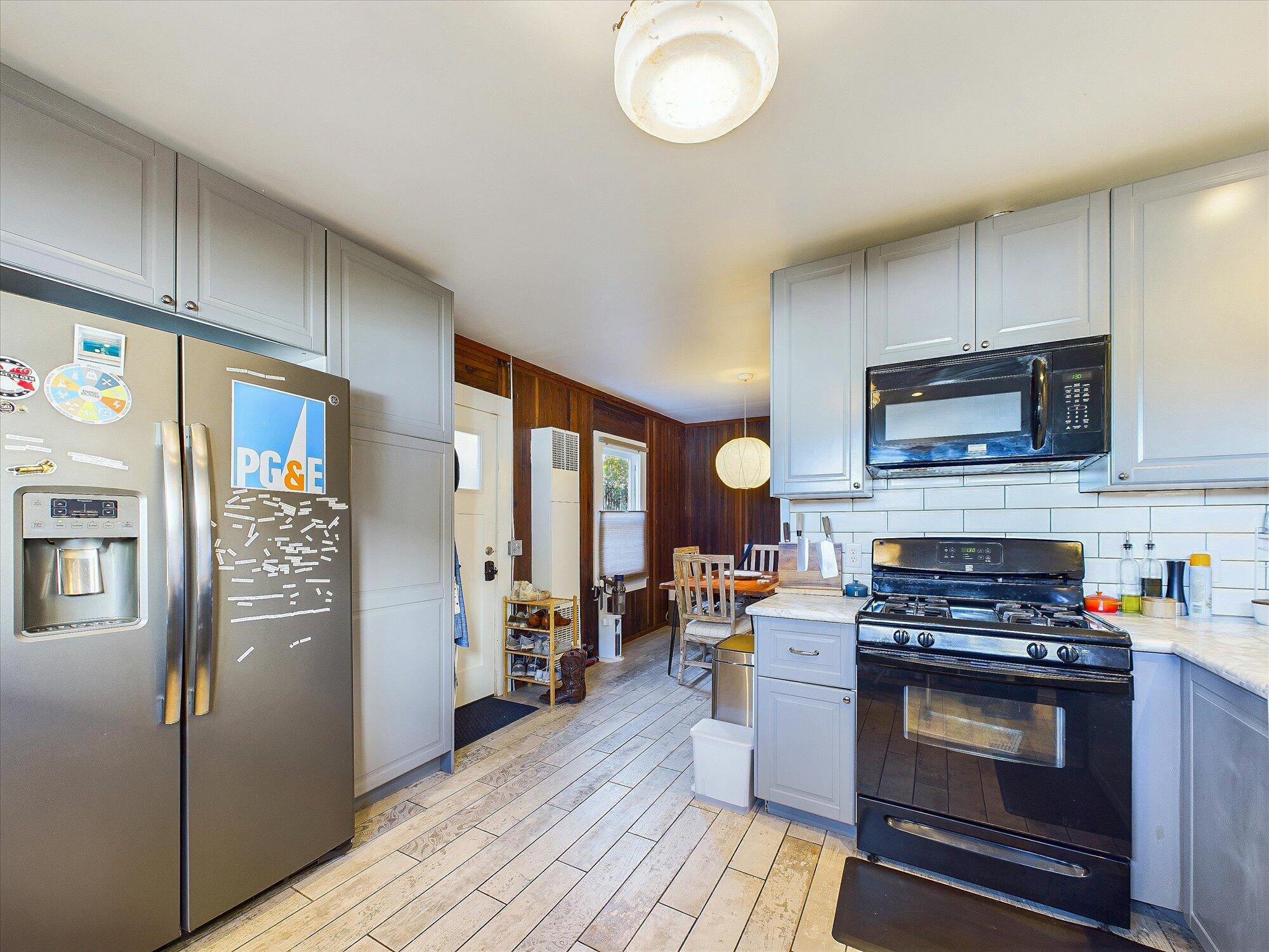 223 2nd Street, Eureka