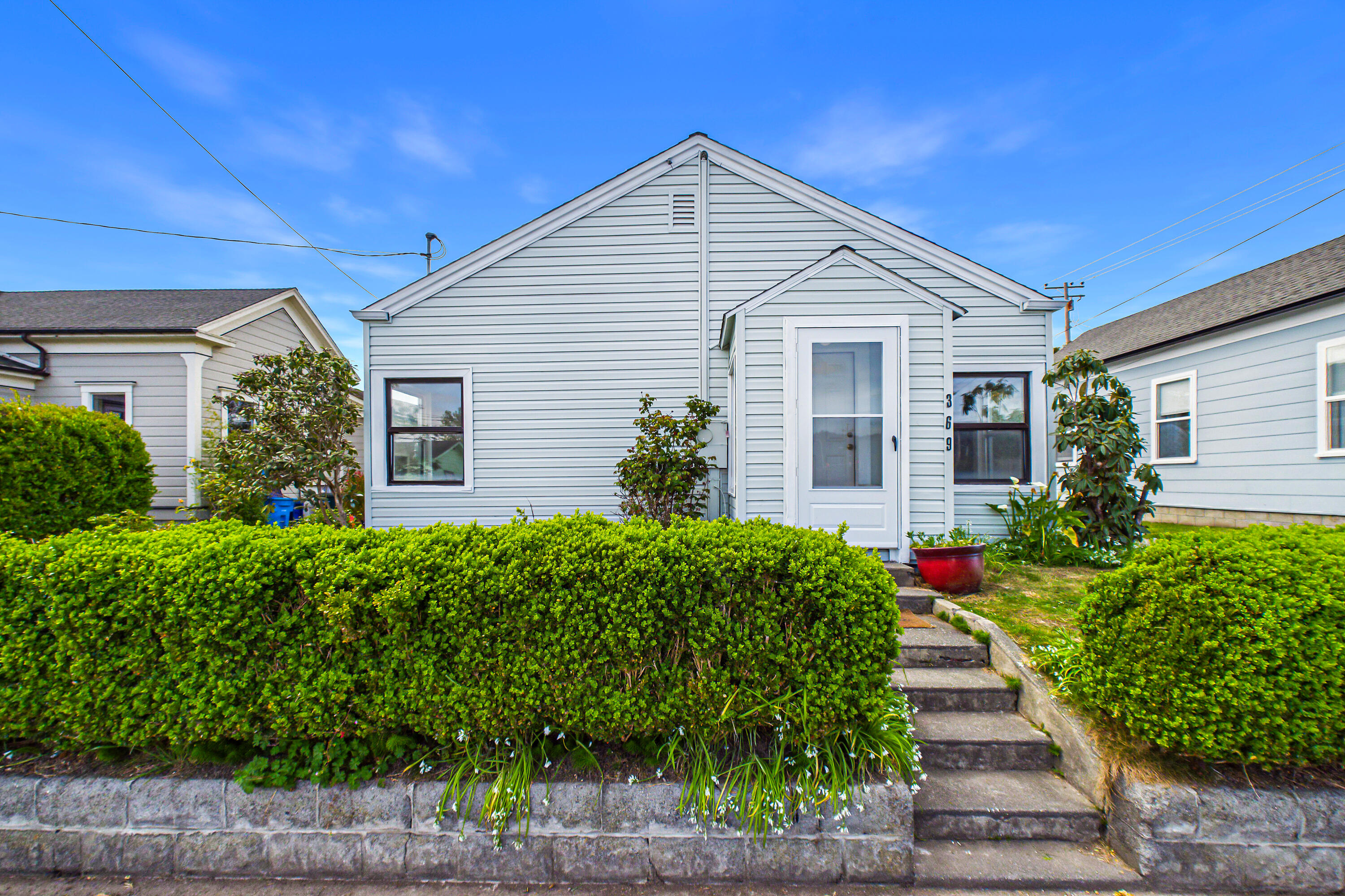 369 H Street