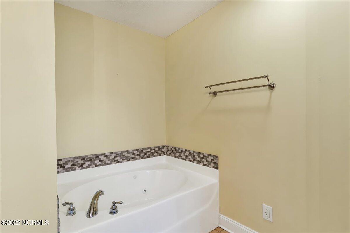 50 New Bedford Circle