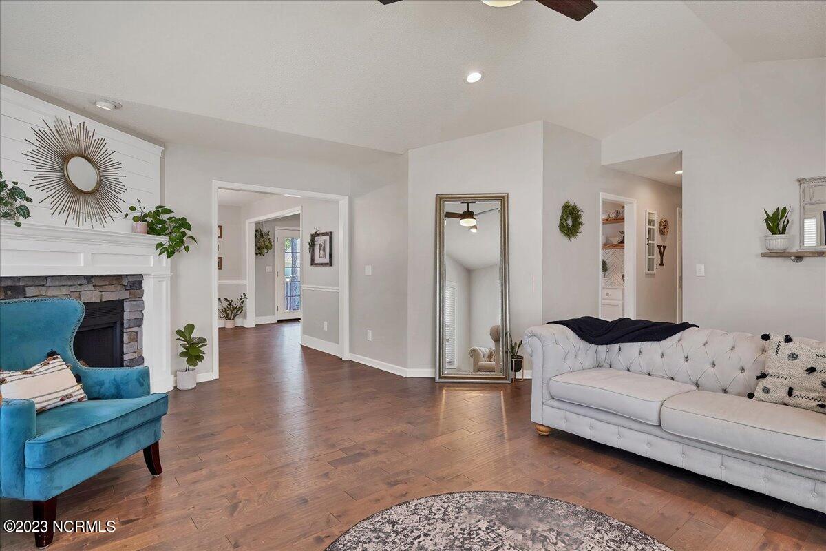 29 Calhoun Lane