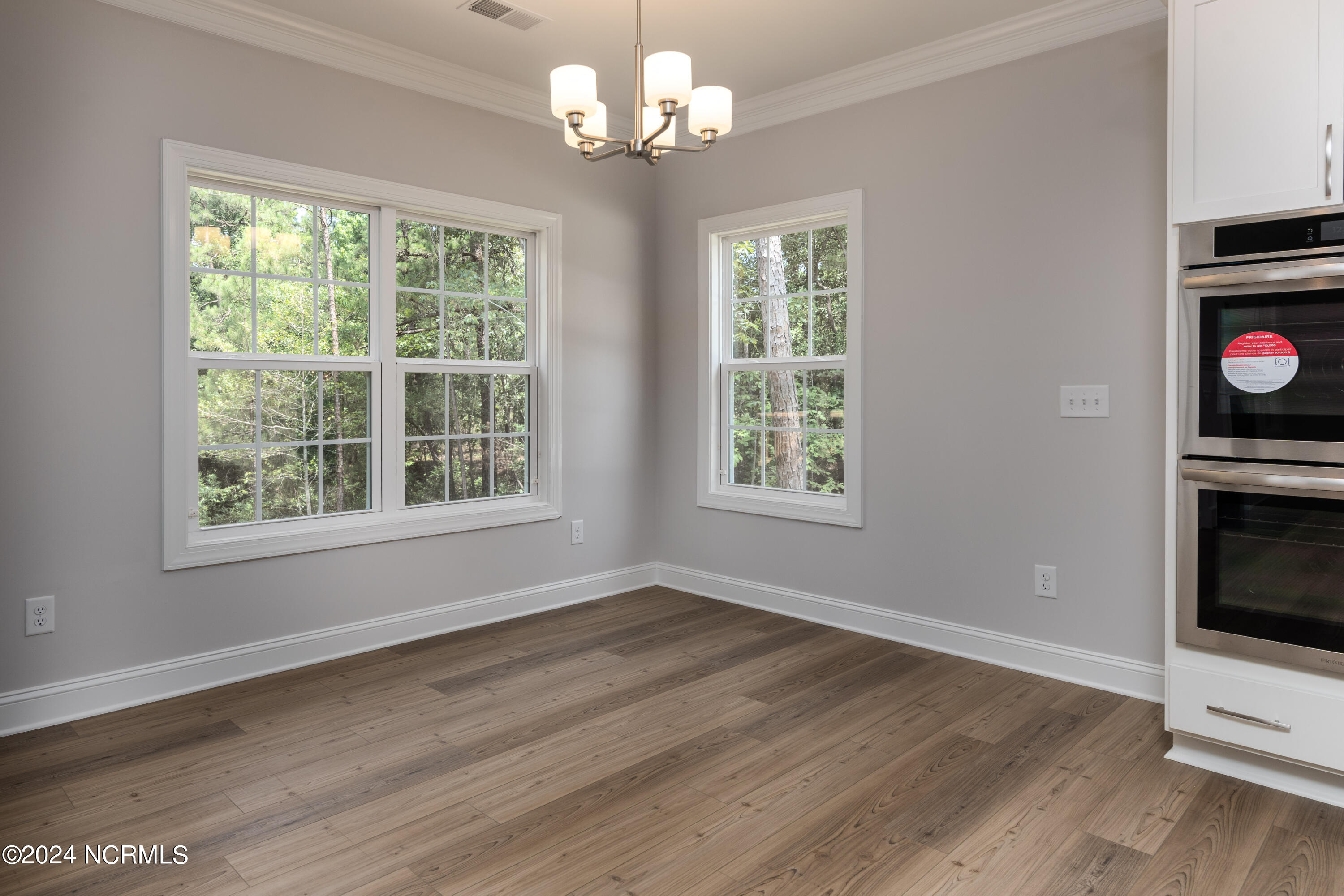 409 Piney Oak Drive, 52