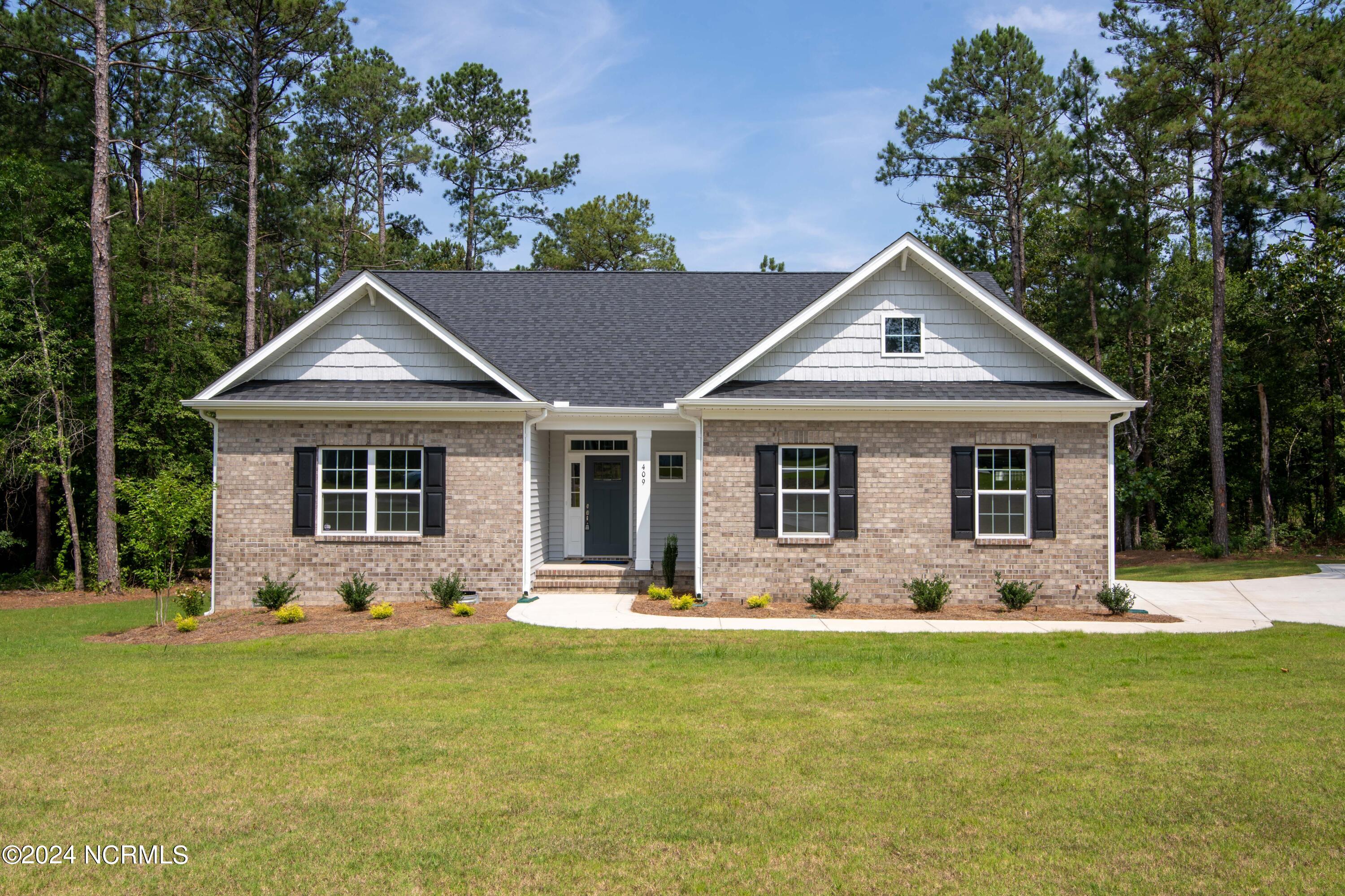 409 Piney Oak Drive, 52