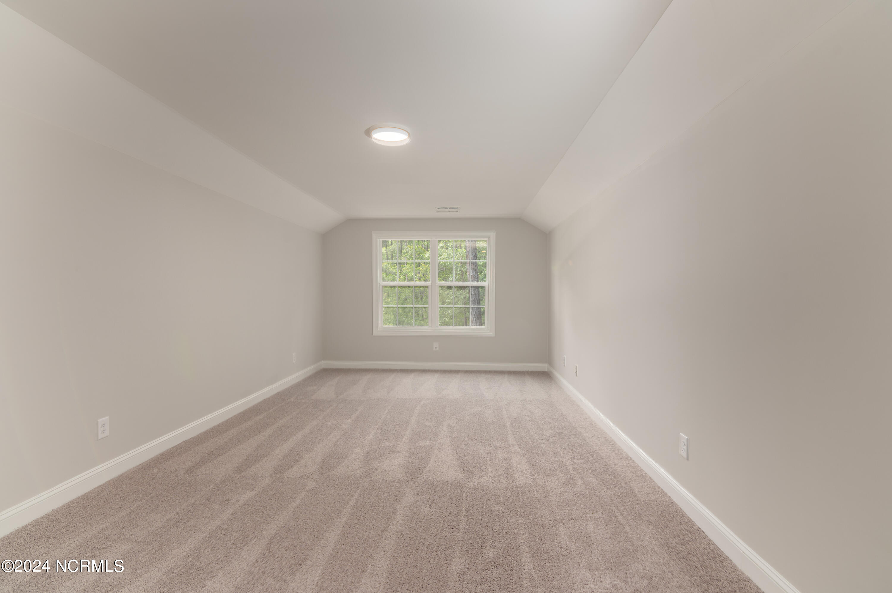 409 Piney Oak Drive, 52