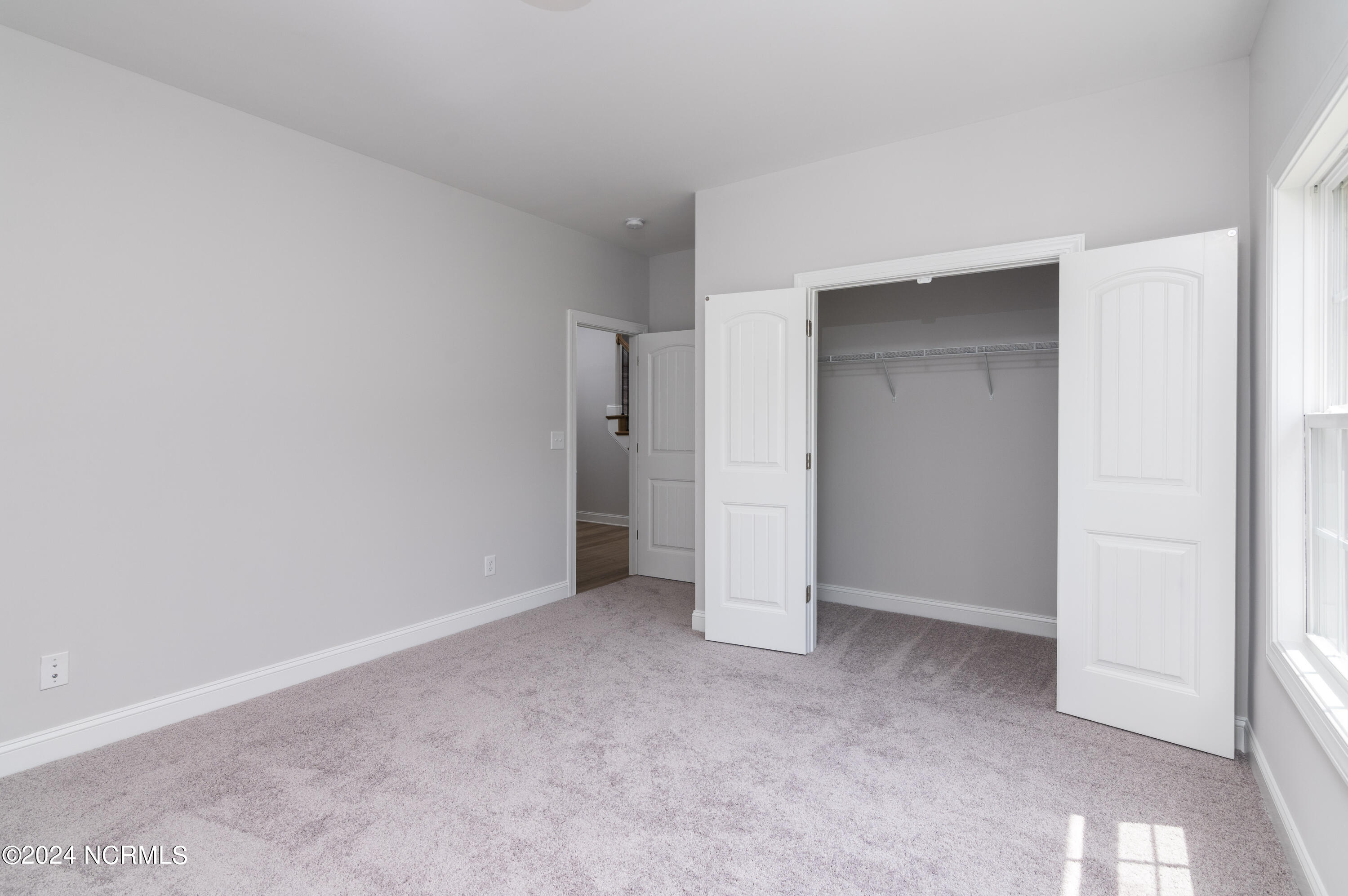 409 Piney Oak Drive, 52