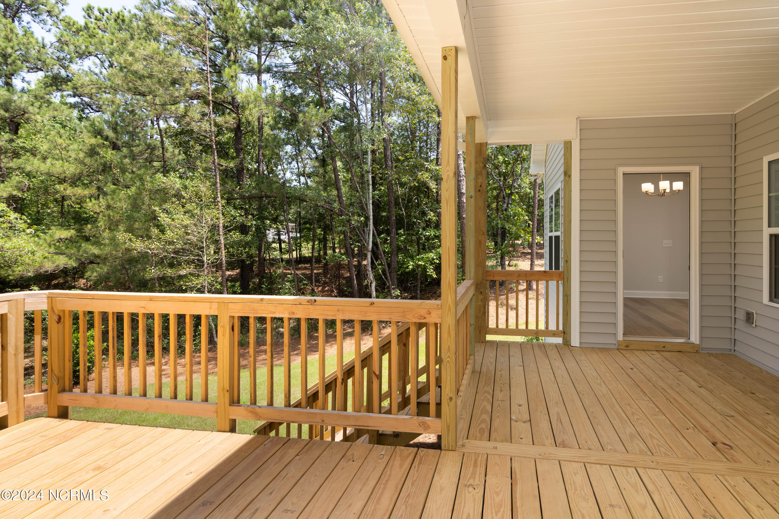 409 Piney Oak Drive, 52