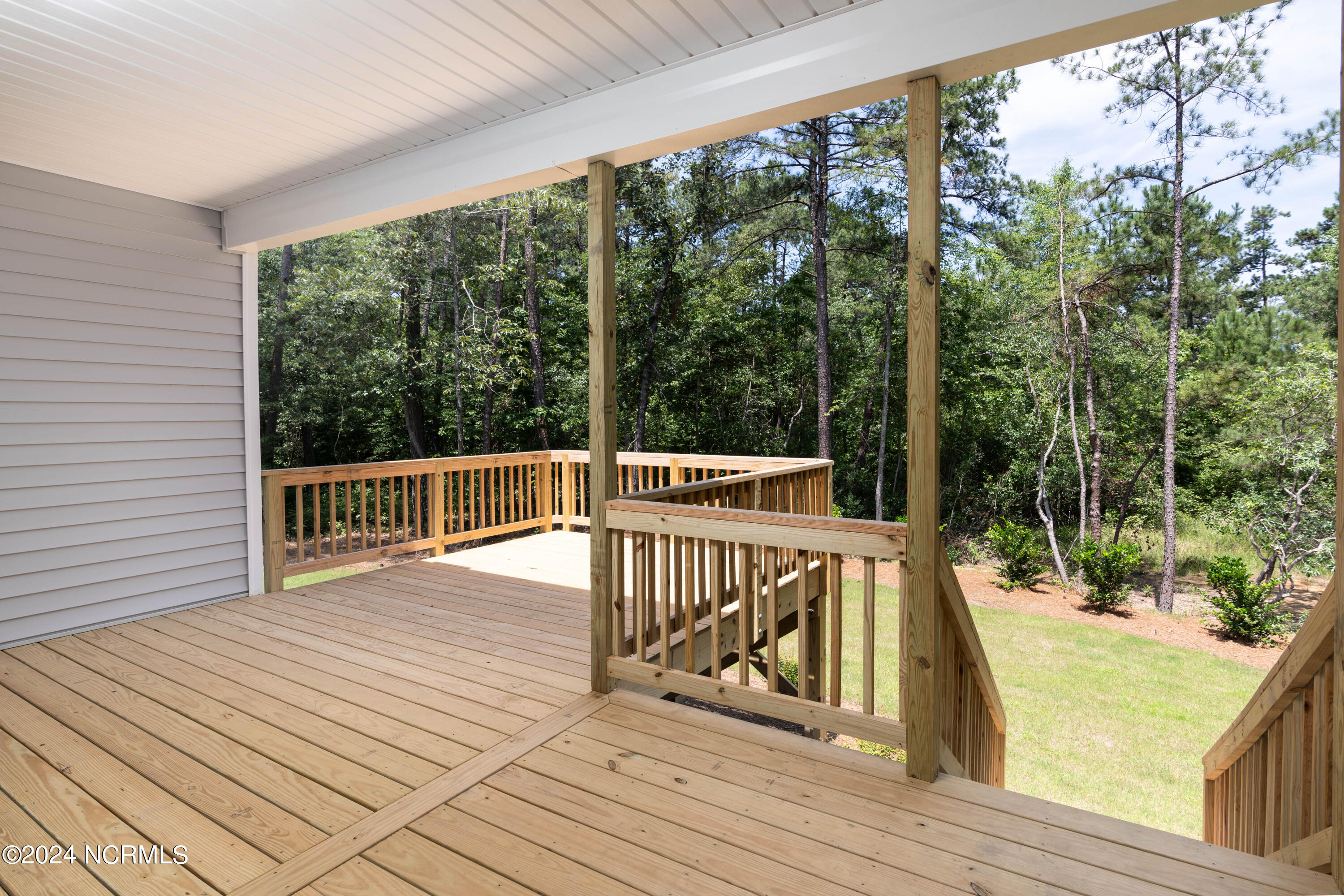 409 Piney Oak Drive, 52